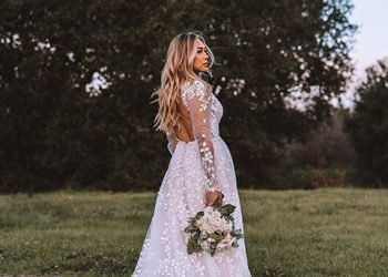 The Ultimate Guide to Outdoor Weddings – Pretty Comfortable Love – Wedding Blog