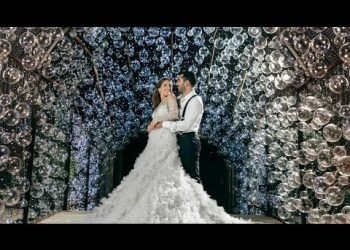 A Bubbly Wedding Celebration That Will Blow Your Mind !