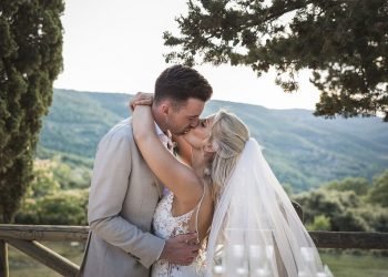 A Chianti Wedding At Borgo di Pietrafitta: A Peach of a Celebration