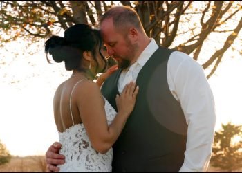 Dan and Milly // Iowa wedding // Beautiful Intimate wedding