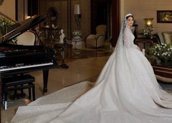 Turning The Bride’s Backyard Into The Dreamiest Wedding !