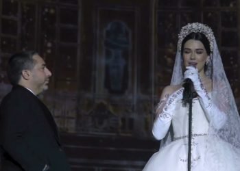 Singing Bride Surprises Groom And Guests With Her Angelic Voice!