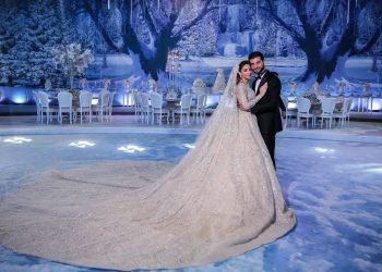 Get Ready For All The Shiver as We Take You Into This Winter Wonderland Wedding !