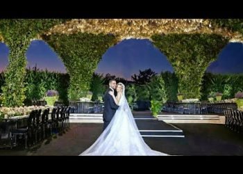 This Couple Turned Their Empty Farmland Into A Floral Filled Venue !