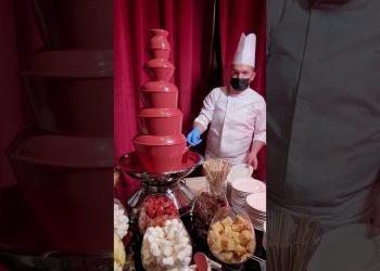 Retro gaming corner at a marriage? Sign us up????????‍♀️ #lebaneseweddings #shorts