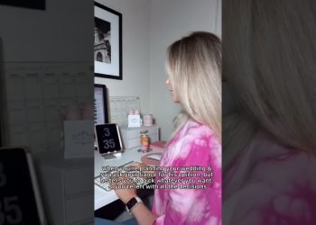 ???? WEDDING PLANNING BE LIKE #shorts #bridetobe #weddingplanning #bride #brides #girlfacts #girlmemes