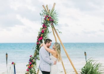 HOW TO PLAN A DESTINATION WEDDING!