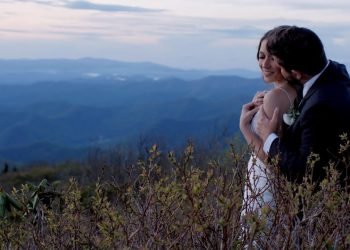 Heartfelt intimate wedding in Asheville, North Carolina | Lauren and Byron