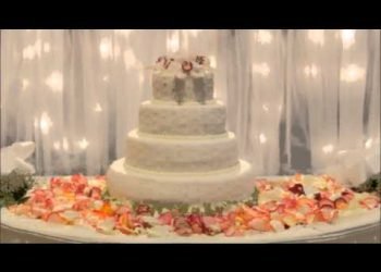 Ideas for wedding cake table decorations