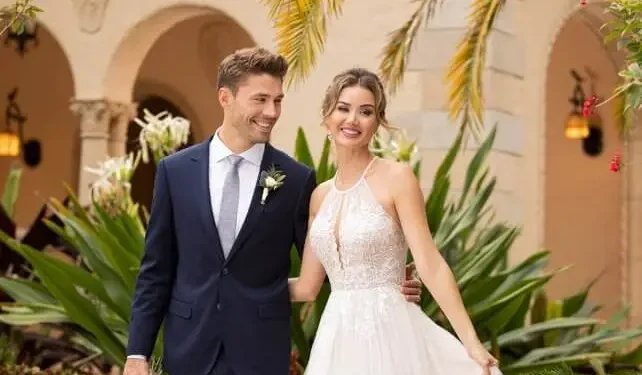 How To Select a Halter Wedding Dress – Pretty Blissful Love – Wedding Blog