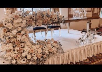 How To Make A Spectacular Sweetheart Table Flower Display – Grand Wedding