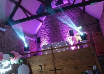 DJ Gig Log 3 – Wedding DJ Setup and LED Uplighting at The Hunsbury Hill Barns in Northampton