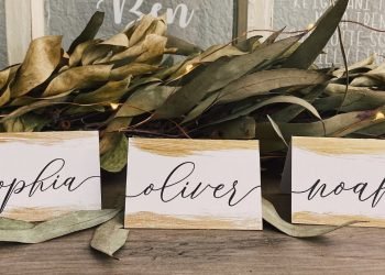 DIY Place Cards Custom Cards for Cricut Wedding | Easy methods to Add Tails to Fonts