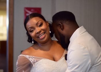 Can You Carry Your Wife? ????#nigerianwedding #nigerian #acrobat Nigerian Wedding DJ London