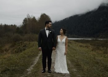 Dreamy Intimate Wedding Teaser at Swaneset [Julie & Brendon]