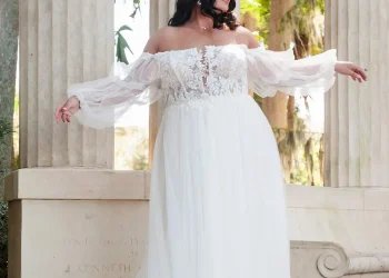 Ultimate Guide to Plus Size Wedding Dresses – Pretty Completely happy Love – Wedding Blog