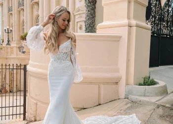 Trends We Love: Long Sleeve Wedding Dresses – Pretty Joyful Love – Wedding Blog