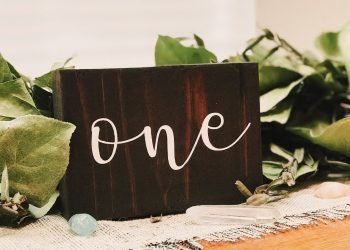 DIY Table Numbers | Rustic Wedding Decor |  Stencil for Paint | Cricut Design Space