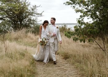 A Stylish Wedding on Osea Island: UK Jewish Wedding Planner