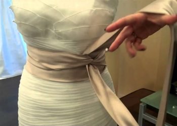 How you can tie a sash in your  wedding dress