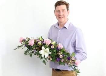 How To Make A Dining Table Arrangement