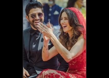 Farhan Akhtar & Shibani dandekar's intimate wedding!#farhanakhtar #shibanidandekar #wedding #shorts