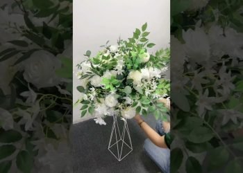 60cm 3/4 White Rose Green Leaf Wedding Table Centerpieces Floral Ball #floraldesign #wedding #table