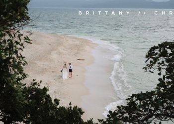 BRITTANY + CHRIS // Fitzroy Island Intimate Wedding