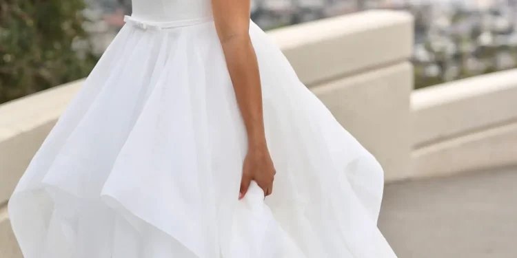 Iconic Latest Styles from the Latest Stella York Collection – Pretty Completely happy Love – Wedding Blog