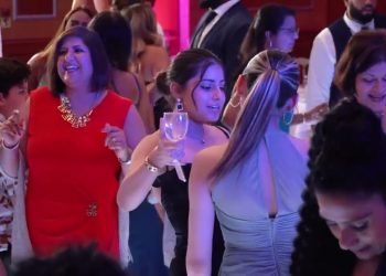 Guyanese wedding reception party Sheraton Skyline | London | INDIAN WEDDING DJ