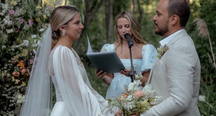 How to Find and Choose A Wedding Officiant
