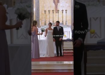 When you might have no idea what’s occurring during your wedding ceremony???? #shorts #wedding #couple