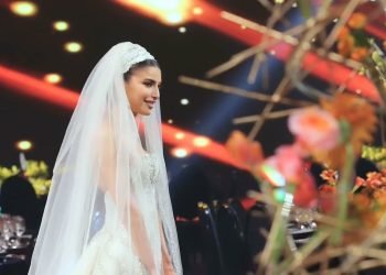 Stargazers, This Wedding Theme Is For You !