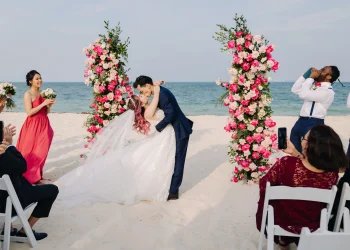 Real Essense of Australia Bride Mindy + Tai – Pretty Pleased Love – Wedding Blog