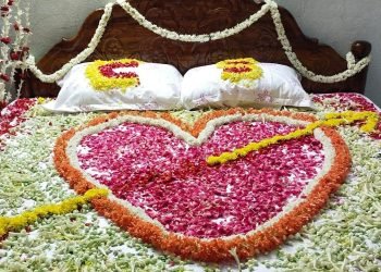 wedding night bedroom  romantic decorating ideas/Indian marriage life/easy room decor with????flowers❤️