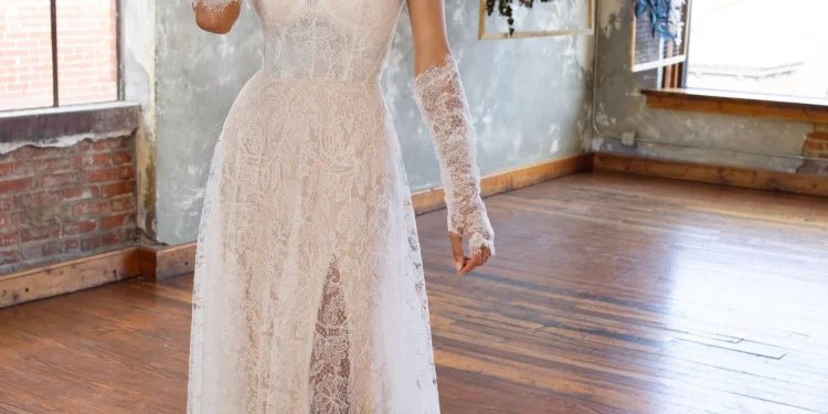 The Ultimate Guide to Wedding Gloves: Elegance and Style for Your Big Day  – Pretty Completely satisfied Love – Wedding Blog