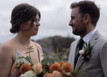 Intimate Outdoor Wedding | Whytecliff Park | Vancouver, BC