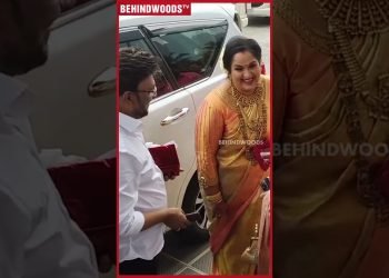 Bhagyaraj காலில் விழுந்து ஆசிர்வாதம் வாங்கிய Radha ???? Karthika Nair Wedding