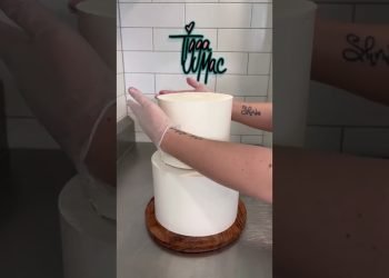 LET’S MAKE A WEDDING CAKE!