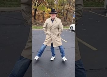 3 legs men in Russian ???????? country respect ???? ???? ???? #viral #short #trending #youtubeshorts