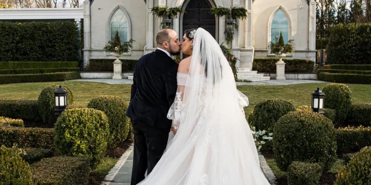 Real Martina Liana Bride Ester + Alex – Pretty Completely happy Love – Wedding Blog