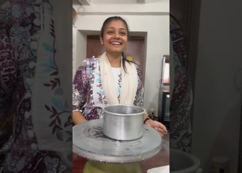 Ye kya ho gaya ???? cake bnate huye #shorts #shortsfeed #viral #trending #cake #youtube #cake #baking