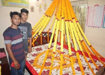 Lovely Marriage Night Room Decoration Wedding Bed Designing Idea