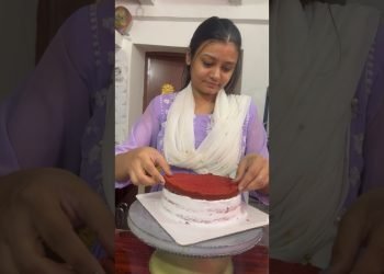 Phli bar red velvet cake ka order ☹️???? #shorts #trending #shortsfeed #youtube #viral #youtube #cake