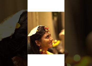 "Heartwarming Family Moments: An Intimate Wedding"