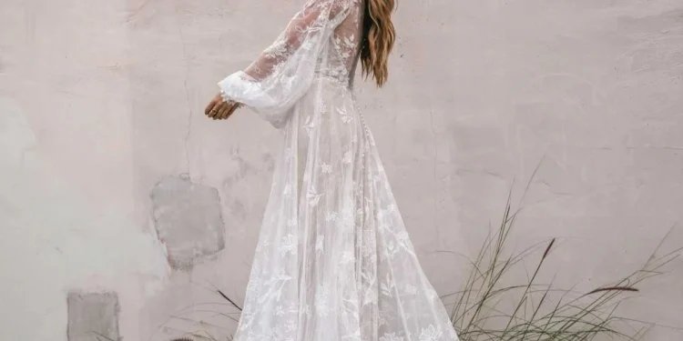 Embracing the Puff Sleeve Wedding Dress Trend – Pretty Blissful Love – Wedding Blog