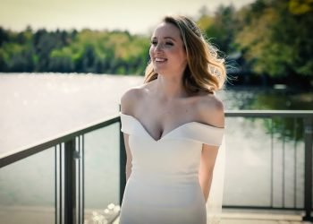 "You Are My Home" // Intimate Wedding on Lake Joseph, Muskoka (Covid-19)
