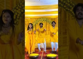Yellow day ???? #shorts #trendingonshorts #haldi #dance