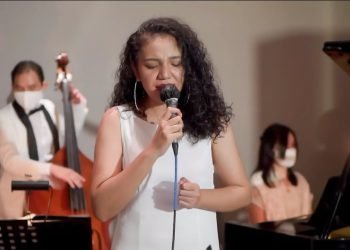 Intimate Wedding – Can’t Help Falling In Love