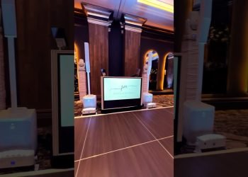 Our TV DJ Booth is so slick ???? #wedding #weddingdj #greenvillesc #djbooth #weddingplanner